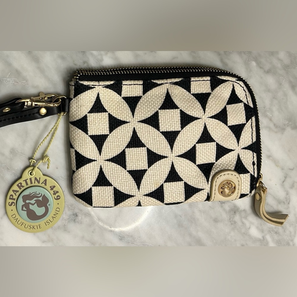 Spartina 449 Kiawah Fanfare Leather &
Linen ID Wristlet Wallet
